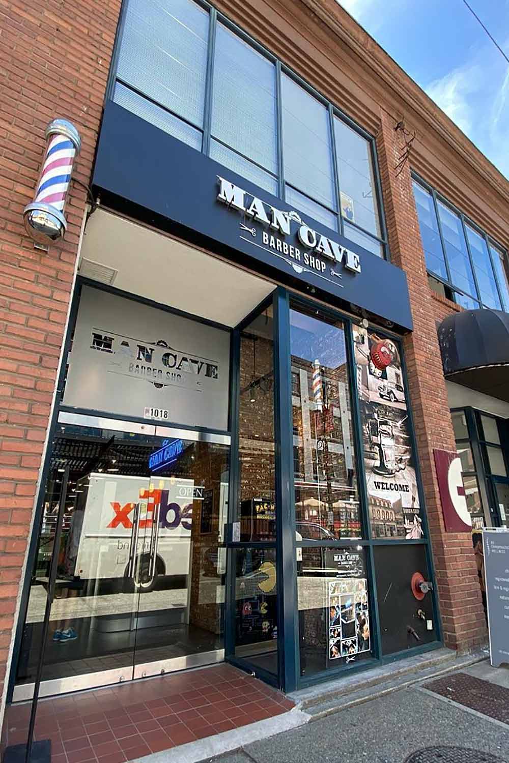 MAN CAVE BARBER SHOP 1