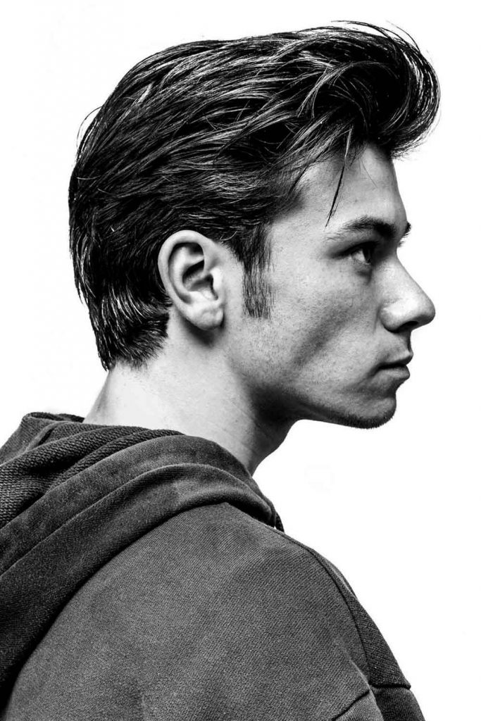 Textured Pomp Mens Medium Length Hairstyles #mensmediumhaircuts #mediumlengthhairstylesformen #mensmediumhairstyles