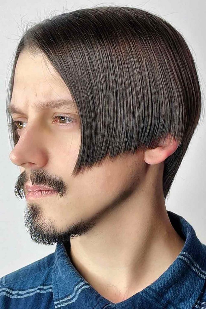 Blunt Cut Middle Part Men #middleparthairmen #middlepartmens #middleparthair