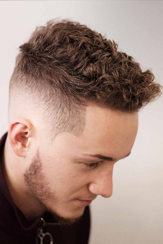 Extra Short Curly Hairstyles For Men #shortcurlyhairmen #curlyhairmen #shortcurlyhairstyles
