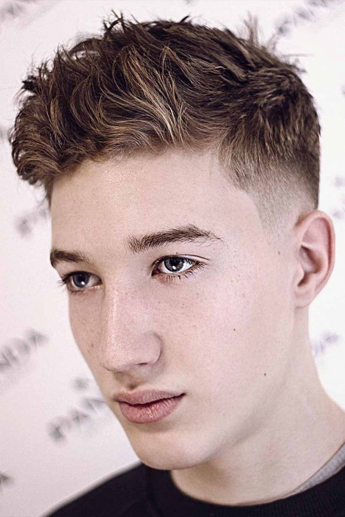 Quiff Top #shortcurlyhairstylesformen #mensshortcurlyhair #curlyhairmen